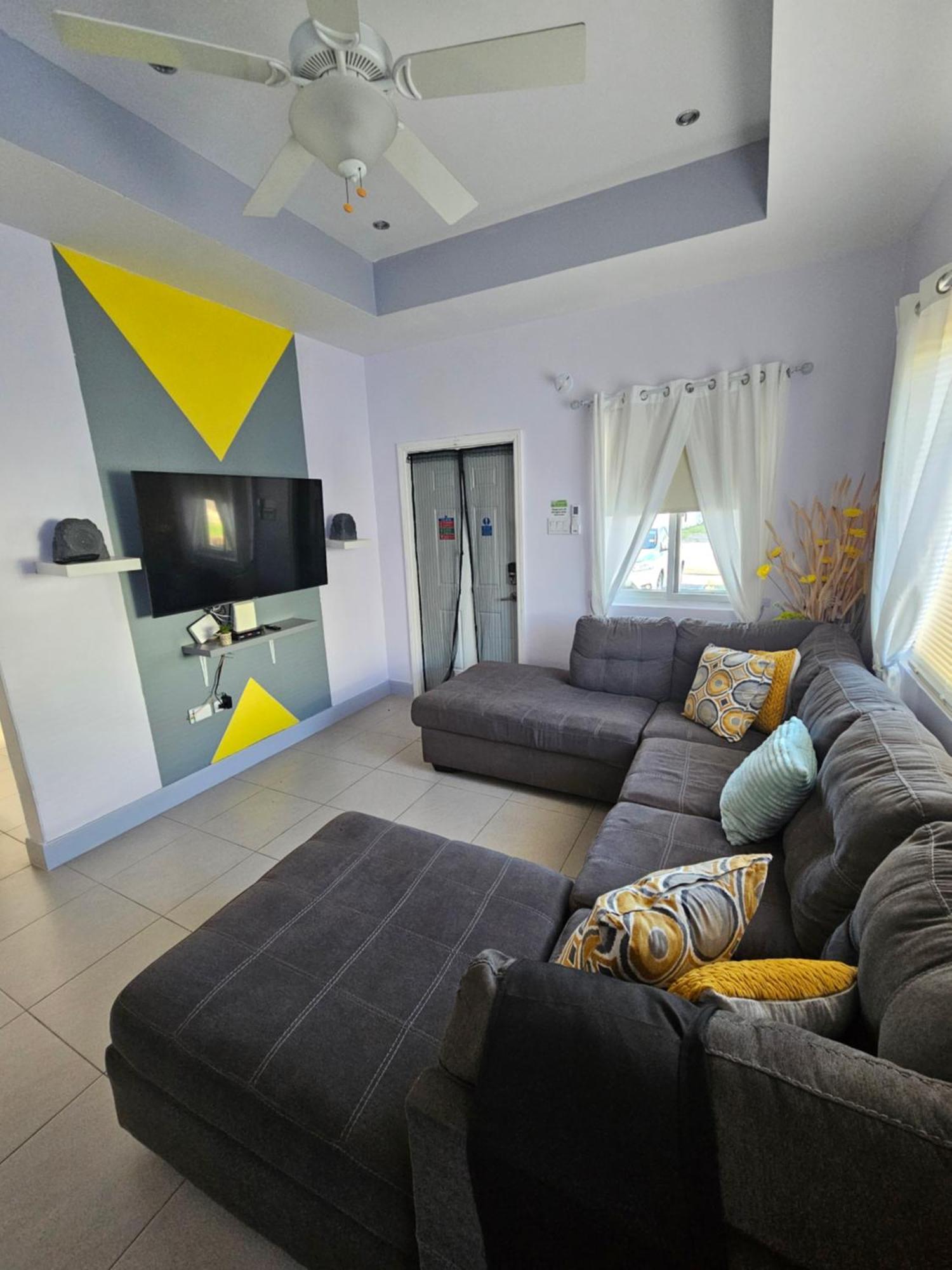 Summer Breeze Villa Lucea Dış mekan fotoğraf