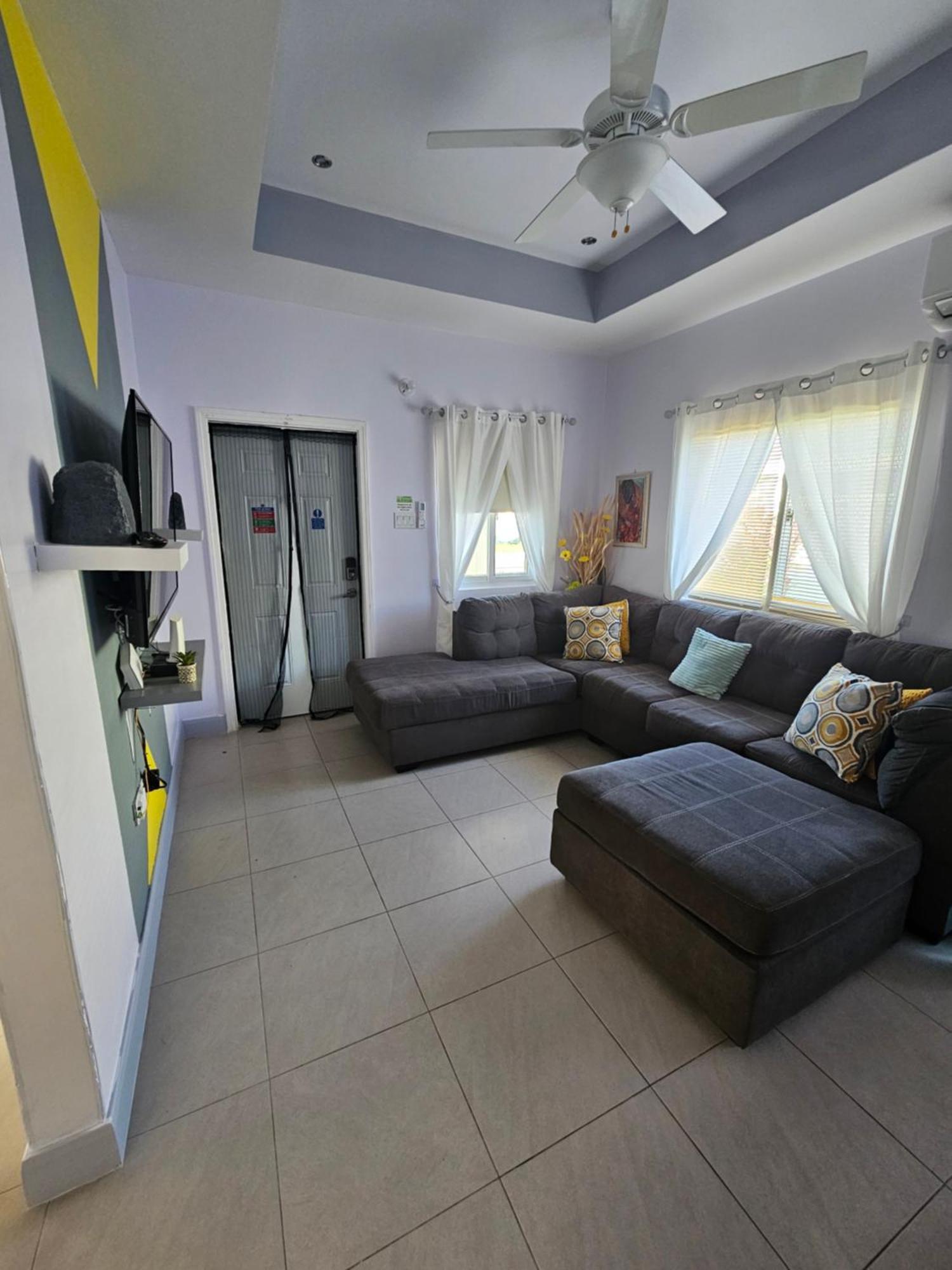Summer Breeze Villa Lucea Dış mekan fotoğraf